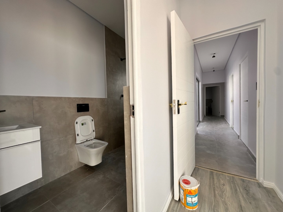 3 Bedroom Property for Sale in Sandown Western Cape